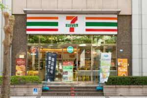 网购前看清楚哪儿能收货！四大超商近200间门市，暂停24小时营业或停业至月底