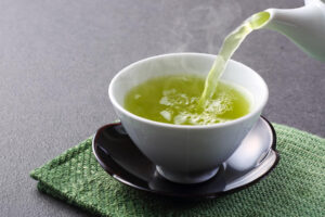 Delta突破性感染暴增！台师大证实绿茶“多酚儿茶素”可抑制新冠病毒复制变种、增免疫力