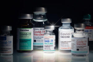 新冠疫苗开放混打,AZ莫德纳BNT哪种组合保护力最强?医揭这样打,中和抗体浓度更高