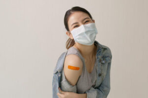 300万TW人未来4周都打AZ！医列“亚洲人9副作用”：药气在走，越年轻越明显