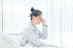 新冠肺炎》新冠病毒患者常有头痛症状!长期头痛的人,在疫情期间的7大注意要点