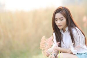 老公年轻时意气风发,生病后失禁又不洗澡…一个故事告诉我们:无常,其实才是日常