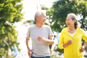 父93岁善终,母坚持不请外劳自理过日子!刘毓秀:不卧床的老后,子女自在“省钱”