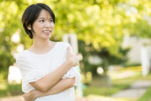 我只想在有爱的地方照顾爸妈！她辞职3年后拥有薪水、休假，多亏手足与“他们”介入