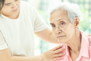 让他自己决定！成为照顾者才明白，子女不要阻止父母做这些事