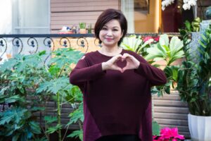 一度暂别演艺圈,只为照顾中风母!62岁杨贵媚年年生日许愿:哪天眼睛睁开,妈妈就站我面前