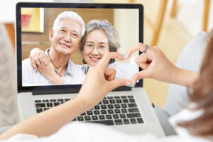 老老依存美好时光,被“一场小病”乱节奏!护理师女儿叹无力照料:我也需要专业帮忙