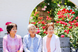 在家没人对话,反而会失智?她搬进养老院和其他伙伴结缘,人生更快活