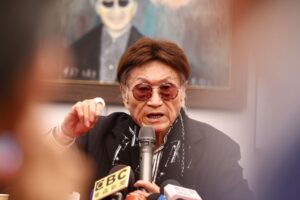 傅达仁自爆和死亡搏斗一周　家人已预先准备后事