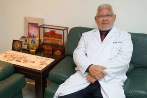 放弃无效医疗，让病人走得安心！黄胜坚：唯有认识死亡，才懂得如何善终