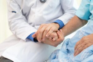 癌症恶化，他勇敢签下放弃急救、器官捐赠…“我已经连累家人，不想再让他们为难！”