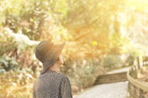 父母过世好难过、有罪恶感,该如何平复情绪?做对4件事,让爱一直都在