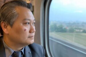 老公脑干出血太太放弃急救!医5句话挡下亲戚质疑:面对救不了的病人要救的是家属