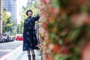 张曼娟：人生最后阶段，轻盈地下车，而不必拖着沉重的行李！2步骤预立医疗决定