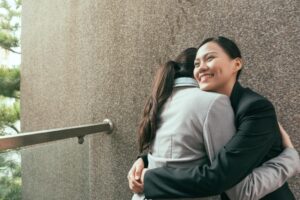 妈妈在彩虹桥留下的礼物:人生就是不断地说再见,留下来的人要好好活,因为你的人生,无法重来一次