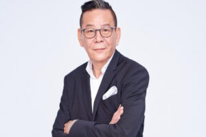 爸,我不是怕你死,我是怕你痛…龙劭华女儿千字文告别:抱歉让您只身坐在沙发孤单离去