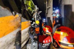 “可以让我再抱抱她吗…”他从死亡太鲁阁中惊险幸存　却泪睹小女儿在救难人员怀中断气