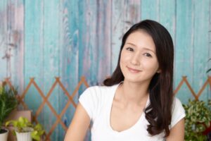 女人50岁后，不依赖老公与小孩！律师娘：度过忧郁与困惑，女人活出美丽自信的自己！