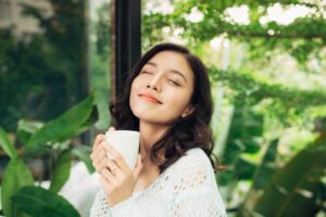 40岁后，女人需要这样想，抛开“我必须这么做”的坚持！活在当下，凡事自己说了算