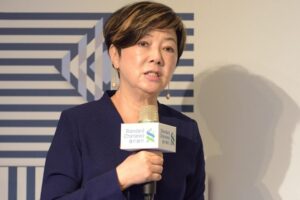 张忠谋要她少出门！对抗新冠肺炎除勤洗手、戴口罩，张淑芬还有这一招