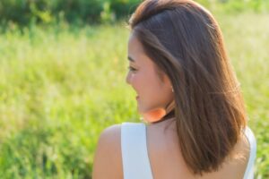 烦恼，是因为不够爱自己！40岁后面对人生，你需要这样想！摆脱负面情绪找回自信每一天