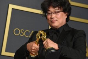 两关键因素助攻 南韩片《寄生上流》夺最佳影片等4大奖写奥斯卡历史