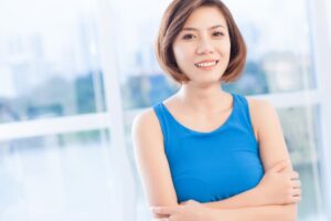 50岁后的优雅是简单，但有说服力！一个穿衣好看的女人，远比你看到的更加好看