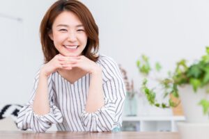 太过追求积极正向，其实会生病！中年后的成熟，情愿有些情绪，也不做欺骗自己的好人