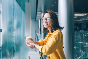 “面对自己”,是50岁后的人生功课!当你的心有感恩,同情和善意…你可以享受你的爱,永远不孤独!