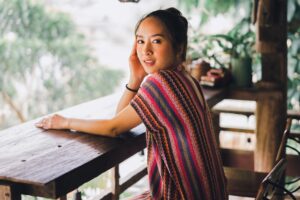 女人为难女人、男人爱支配女人，原来都是“这个”原因！第二人生只求做自己，被讨厌也没关系！