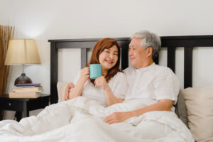 60岁后保持性生活,更让人感到开心!日本医师:这样精彩的人生,着实让人感佩