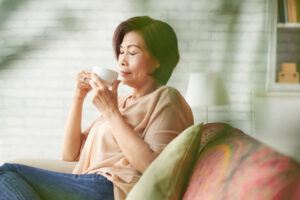 让生命蕴藏更大的智慧!50岁后学会“放下”,才能活得愈富有、愈轻松快乐