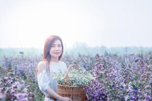 做自己，其实人人都可以！熟龄后，学会“舍弃”，才是活出真实自己的必经之路