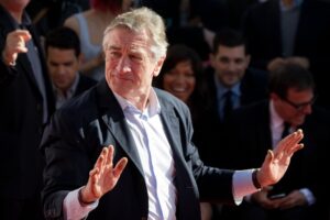 那晚，我变成了劳勃狄尼洛！退休后，别当传统老古板、要做有价值的“活历史”