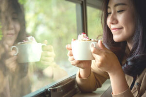 年纪愈大后才明白，生活中很多人过得不好，不是不懂得原谅，反而是太容易原谅别人