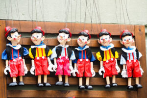 疫情会过去，有些人不需再联系！当恢复正常时，会彼此拥抱的是善良的“人性”