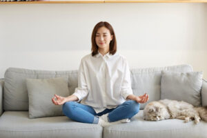 年纪渐长,如何乐在其中?中年后掌握三个心态,“超越自己”才能幸福快乐