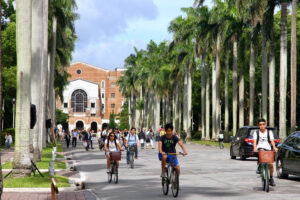 为什么要我当医师？考进台大医科忧郁又自卑…绝望时妈妈说了“这句话”，她才决定接受它