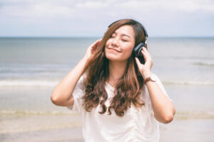 工作是人生一部份，但绝不是全部！不是真的要用尽全力，而是让自己不落入情绪陷阱