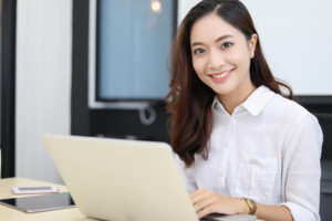 习惯逃避，像慢性毒药腐蚀人生！中年职场求生，碰上逃不了的工作，这样做开心拿满分