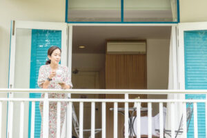 他被奶妈全家性侵3年：我不能改变痛苦回忆，但能告诉正受苦的人世上仍有善意