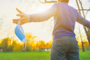 比分析投资风险还难…这件事让乐活大叔忧心100天!“却是一趟人人必经的奇幻旅程”