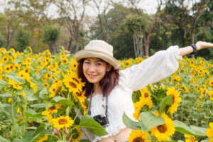 中年后勇敢去爱,像从来没有受过伤一样!勇敢去盼望、相信,像从没有失望过一样