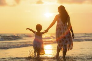 原来母亲不是爱生气，是孩子没体恤她的好意