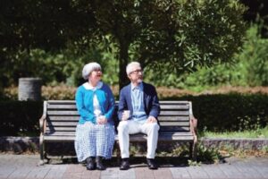 一起去旅行,日本银发夫妻“bonpon”要在60岁后共同营造快乐回忆