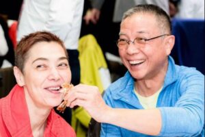 老公尊严不值2万元相机？赖佩霞：对另一半发飙前想清楚，“感情”比“脾气”更重要