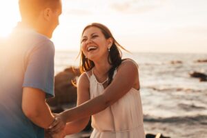 婚姻美满持久的秘诀:至少其中1人要有“这个”条件!才能幸福美满,禁得起时间考验