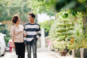 不怕多缴60万税金，从儿子手里收回2千万别墅：不让子女搭便车，孩子才能有出息