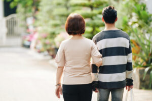 50岁后的财务规划,就是别再给子女金援!让孩子独立,你一定要放下这件事