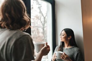 经济独立、有工作与存款的女人,能真正选择自己的婚姻,对我来说这才是真正的爱情